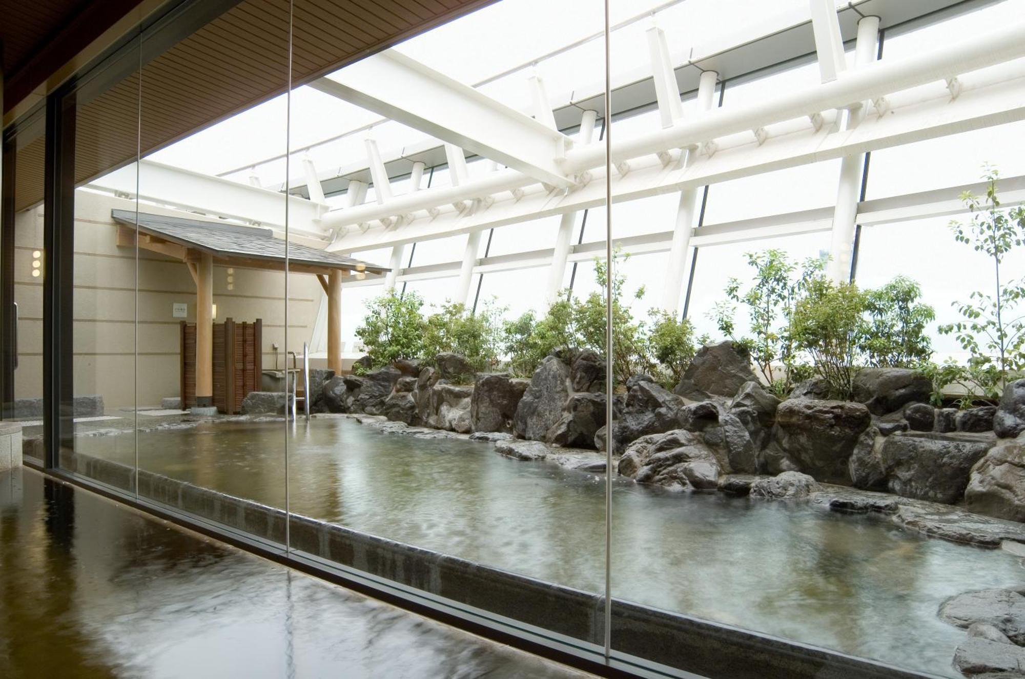 City Plaza Ōsaka Extérieur photo