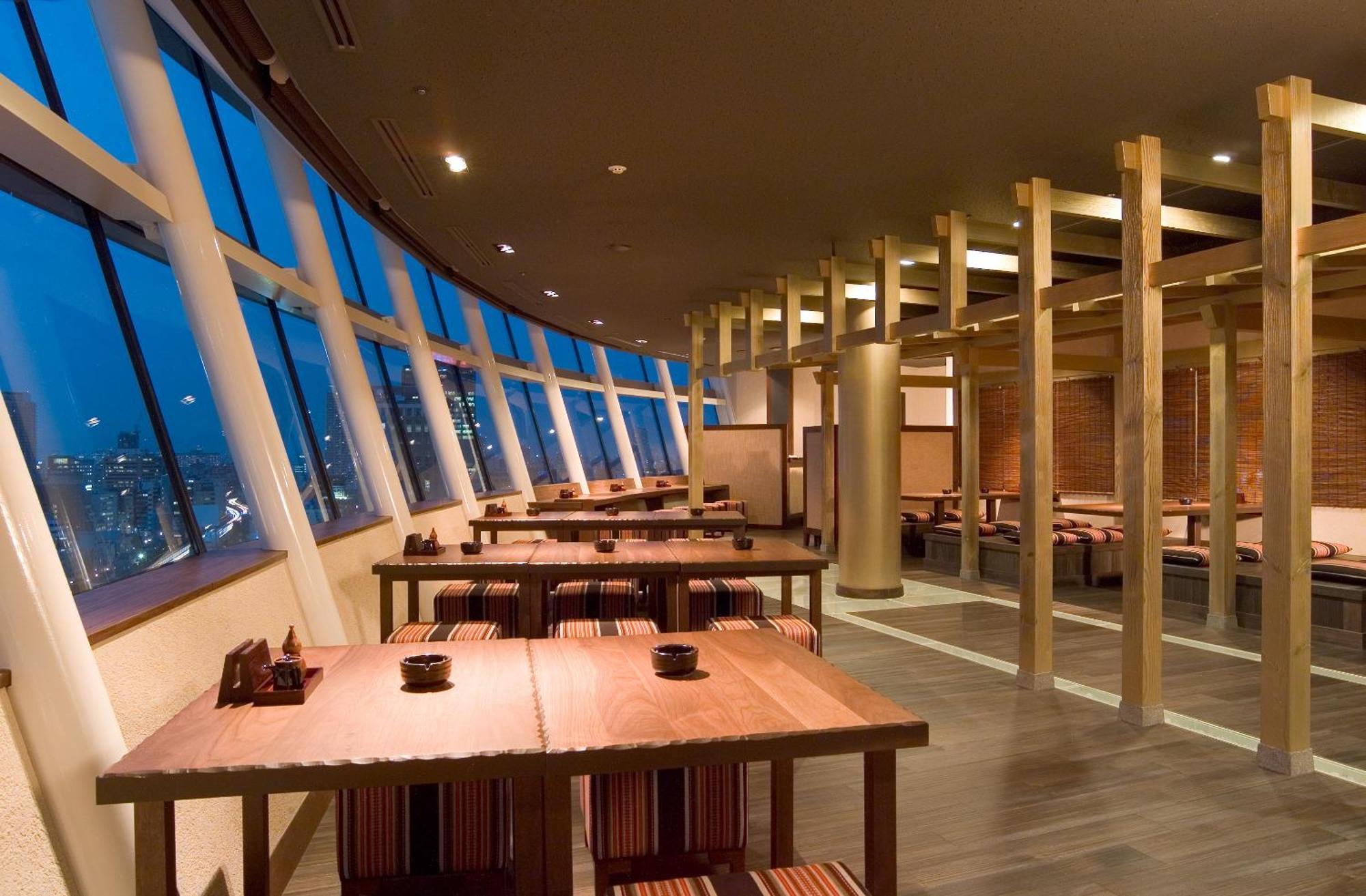 City Plaza Ōsaka Extérieur photo